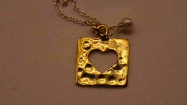 Sterling Silver Chain with heart and pearl pendant - Image 4